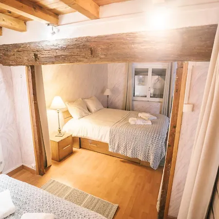 Au Pied Des Remparts- Maison De Caractere-3 Ch-ac Holiday home