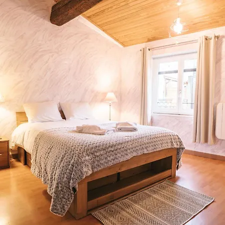 بيت للعطل Au Pied Des Remparts- Maison De Caractere-3 Ch-ac قرقشونه