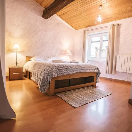 بيت للعطل Au Pied Des Remparts- Maison De Caractere-3 Ch-ac قرقشونه