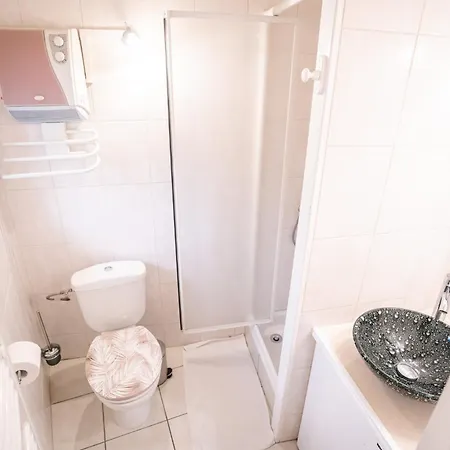 Au Pied Des Remparts- Maison De Caractere-3 Ch-ac * Carcassonne