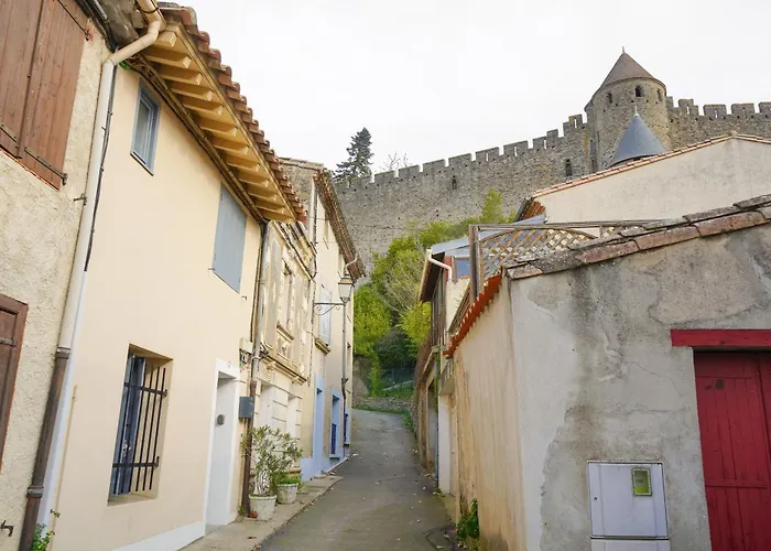 Au Pied Des Remparts- Maison De Caractere-3 Ch-ac قرقشونه