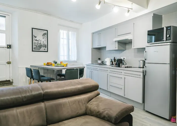 Au Pied Des Remparts- Maison De Caractere-3 Ch-ac בית נופש *