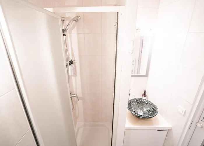 Au Pied Des Remparts- Maison De Caractere-3 Ch-ac قرقشونه